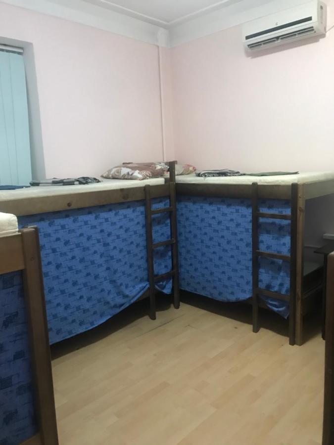 Ararat-Holosiivskyi Hostel Kiev Dış mekan fotoğraf