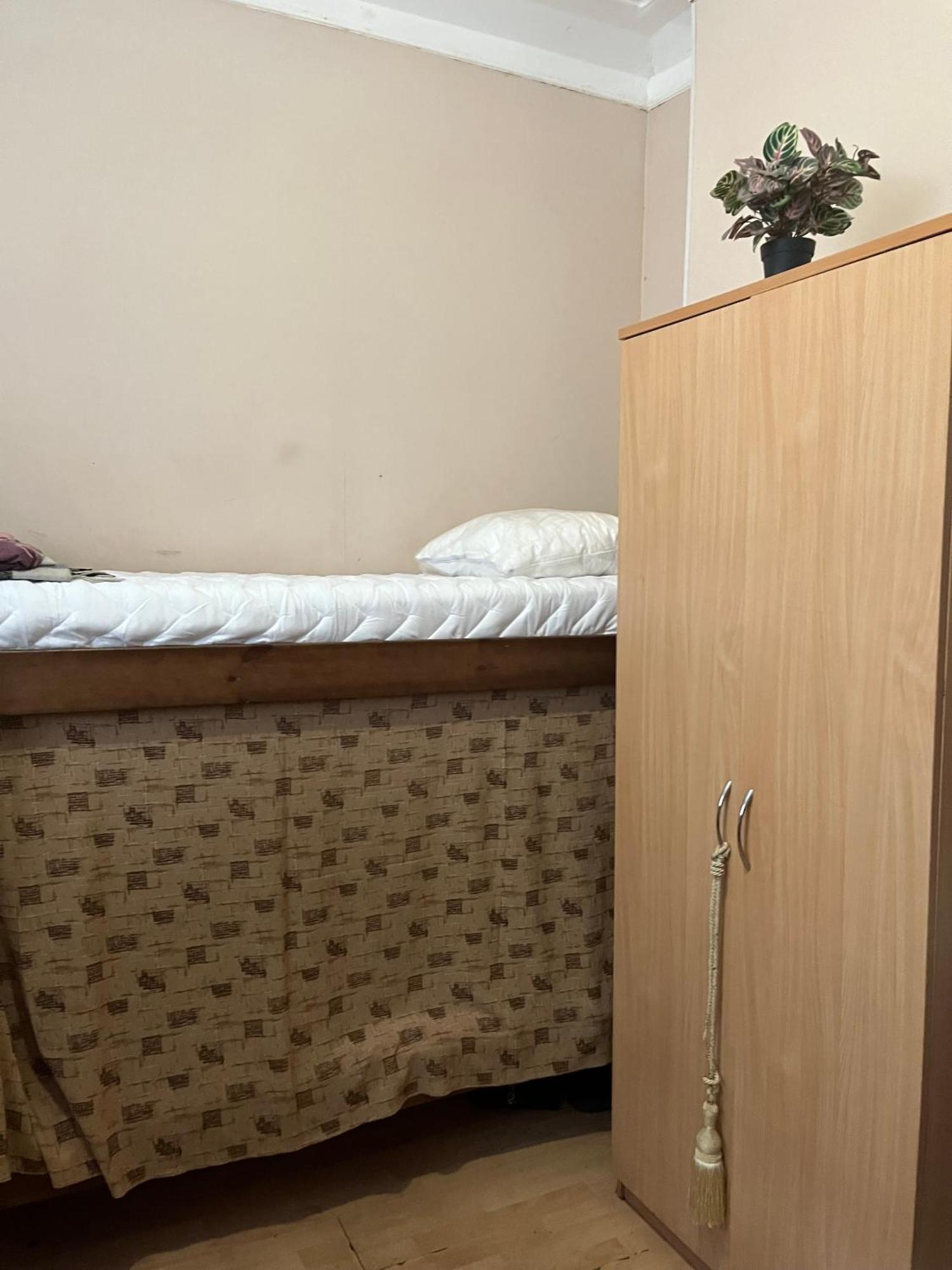 Ararat-Holosiivskyi Hostel Kiev Dış mekan fotoğraf